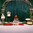 Brandi's cakes and cheese cakes with strawberries
